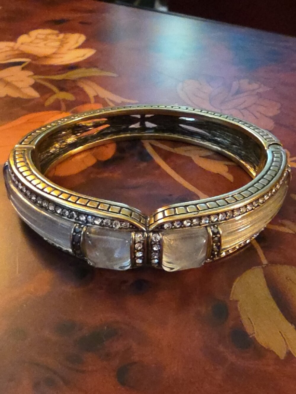 Heidi Daus Bar Harbor Elegance Vintage Hinged Bangle Bracelet - Picture 4 of 10